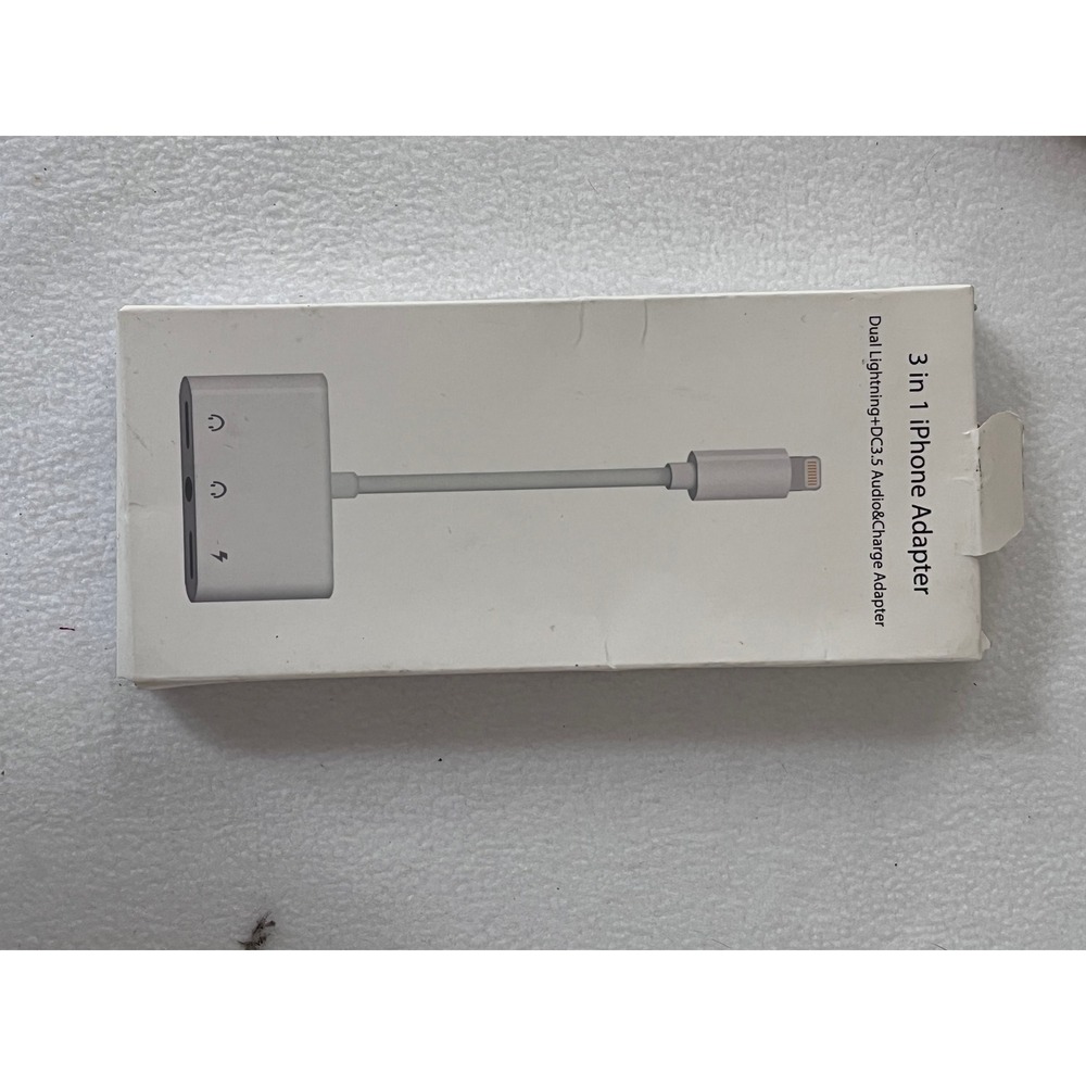 3 in 1 iPhone Adapter Dual Lightning + DC3.5 Audio and Charge Splitter White - Picture 3 of 6